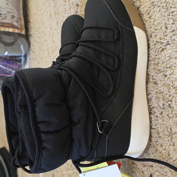 All In Motion Women Outdoor Boots Sport Boots Ankle Boots Winter Black Size 7 - Picture 1 of 7